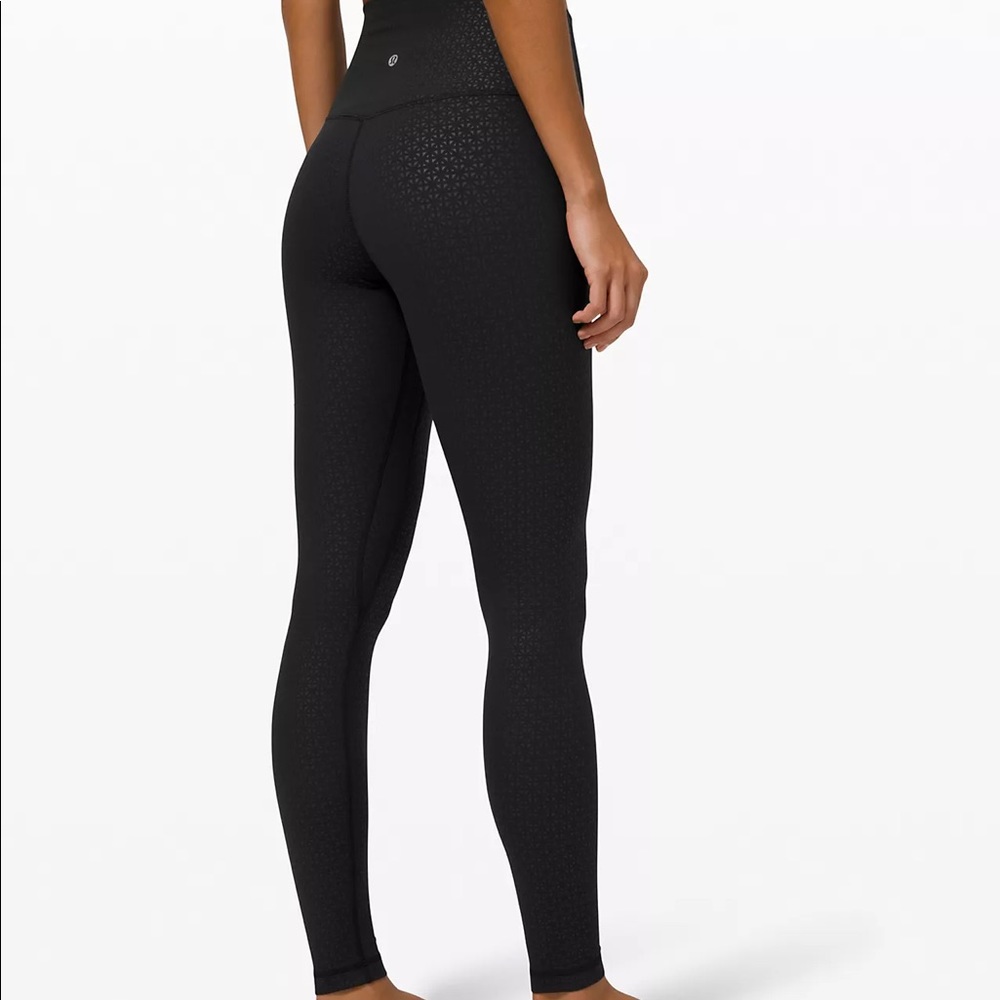 NWT Lululemon Align 25”